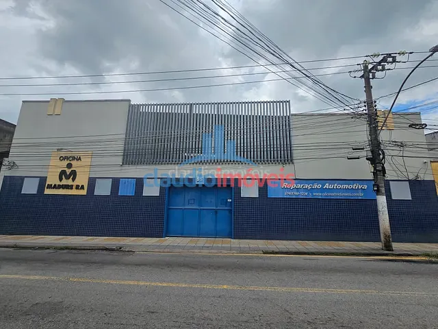 Galpão / Barracão com 720m², para alugar, no bairro São Geraldo em Volta Redonda