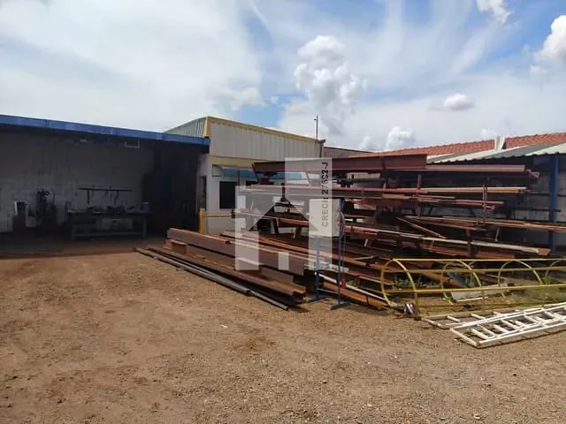 Galpão / Barracão com 717m², à venda, no bairro Poste em Jundiaí