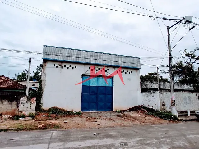 Galpão / Barracão com 360m², à venda, no bairro Monjolo em São Gonçalo