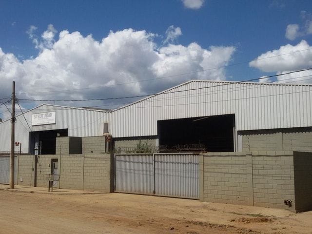 Foto do Galpão / Barracão - Galpão à venda 10 Vagas, 2650M², Eldorado, Sete Lagoas - MG | Laris imóveis