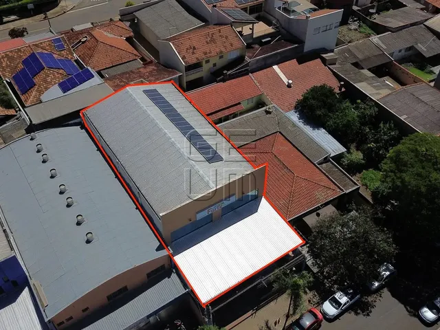 Galpão com 372m², à venda, no bairro Parque Residencial Joaquim Toledo Piza em Londrina