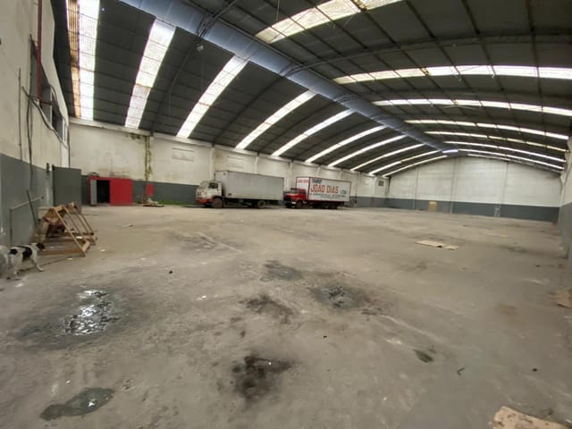 Foto do Galpão / Barracão - Galpão bem amplo, com escritório completo, 2 andares, OPORTUNIDADE, para alugar, 1500 m² por R$ 15.000,00/mês - Penha Circular - Rio de Janeiro/RJ | Nova Viriato Imobiliária