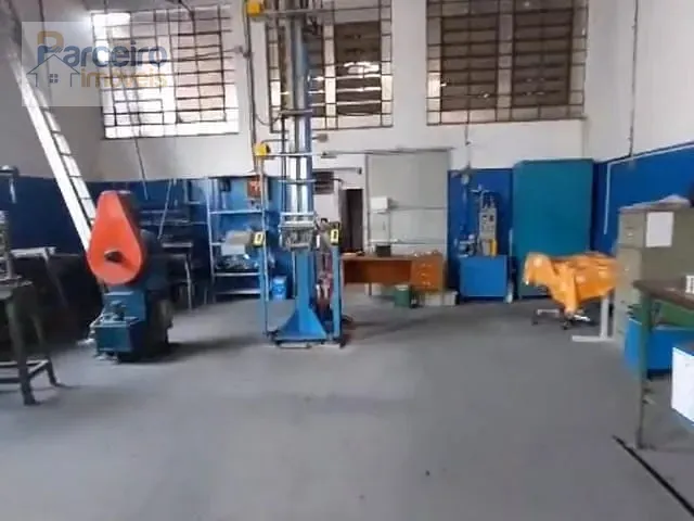 Prédio com 500m², à venda, no bairro Vila Carrão em São Paulo