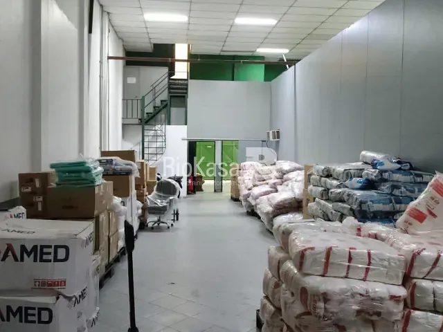Galpão / Barracão à venda, no bairro Riachuelo em Rio de Janeiro