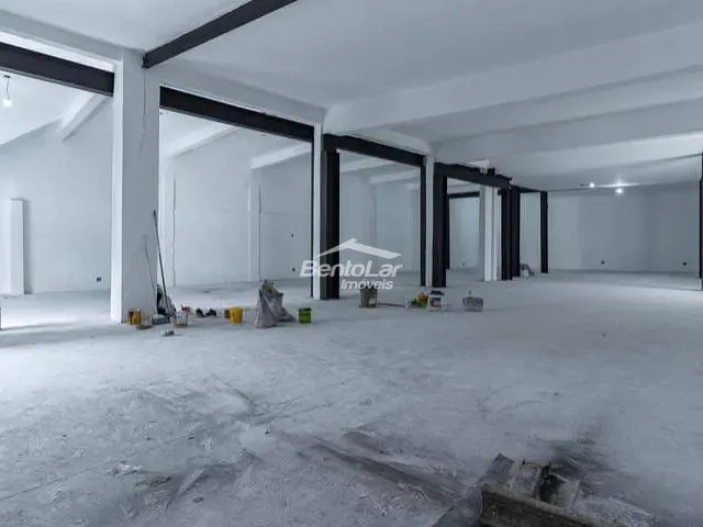 Galpão / Barracão com 420m², para alugar, no bairro Vila Nilo em São Paulo