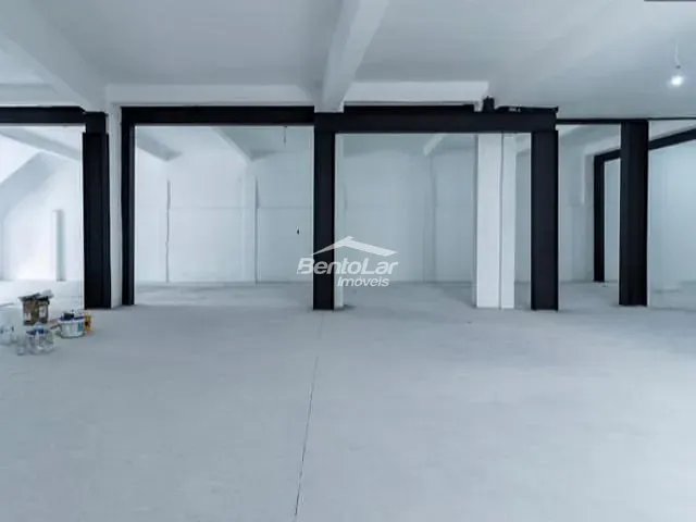 Galpão / Barracão com 420m², para alugar, no bairro Vila Nilo em São Paulo