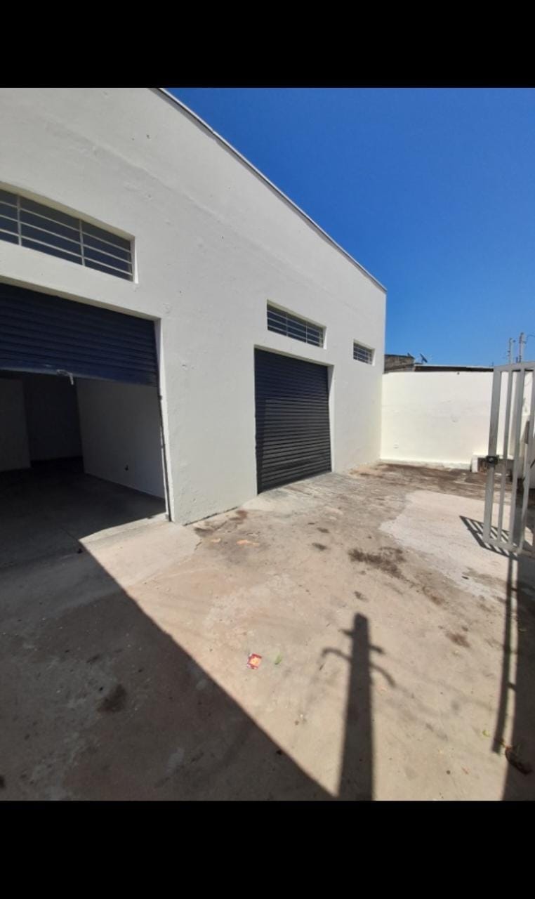 Depósito-Galpão-Armazém à venda, 200m² - Foto 14
