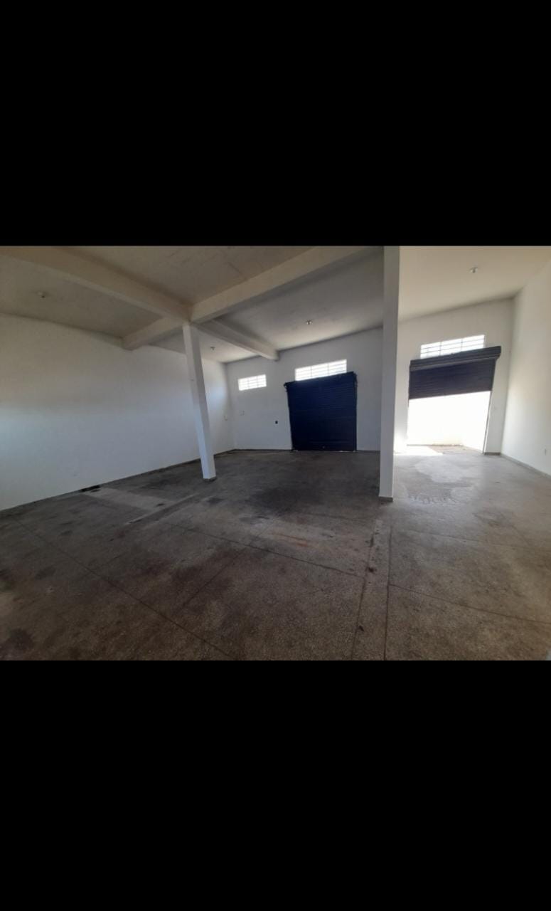 Depósito-Galpão-Armazém à venda, 200m² - Foto 2