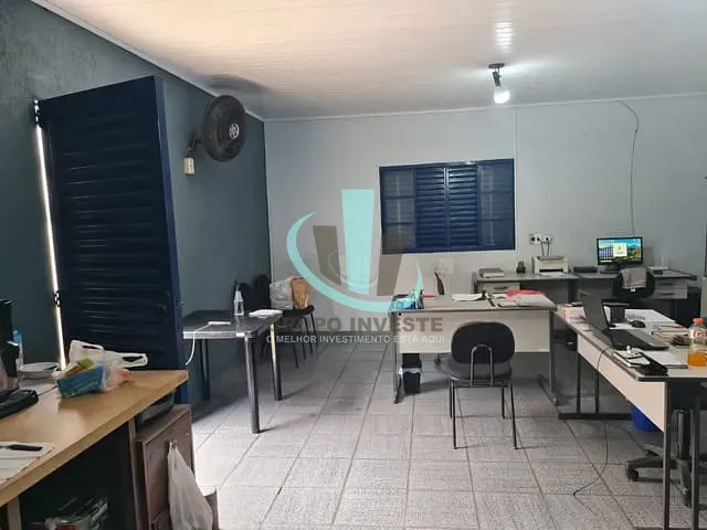 Galpão com 1200m², à venda, no bairro JARDIM ROBERTO SELMI DEI em ARARAQUARA