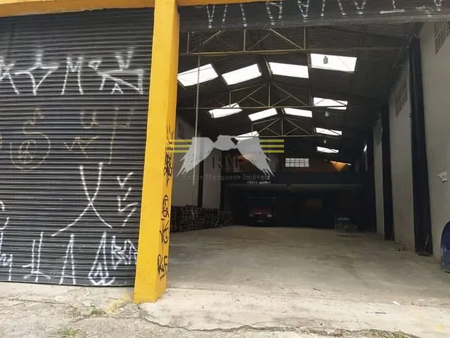 Galpão / Barracão à venda ou para alugar, no bairro Aricanduva em São Paulo
