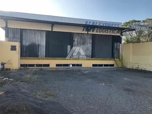 Galpão / Barracão com 364m², à venda, no bairro Dos Estados em Guarapuava