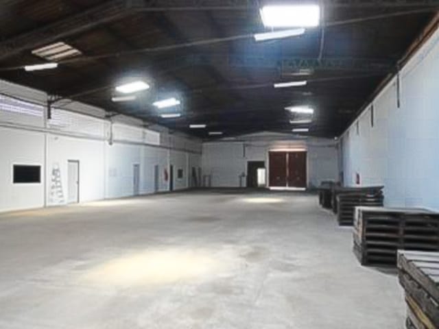 Foto do Galpão / Barracão - Galpao com duas frentes, com predio, estacionamento para 10 vagas na senador lemos  - cod 2981 | Ética Empreendimentos