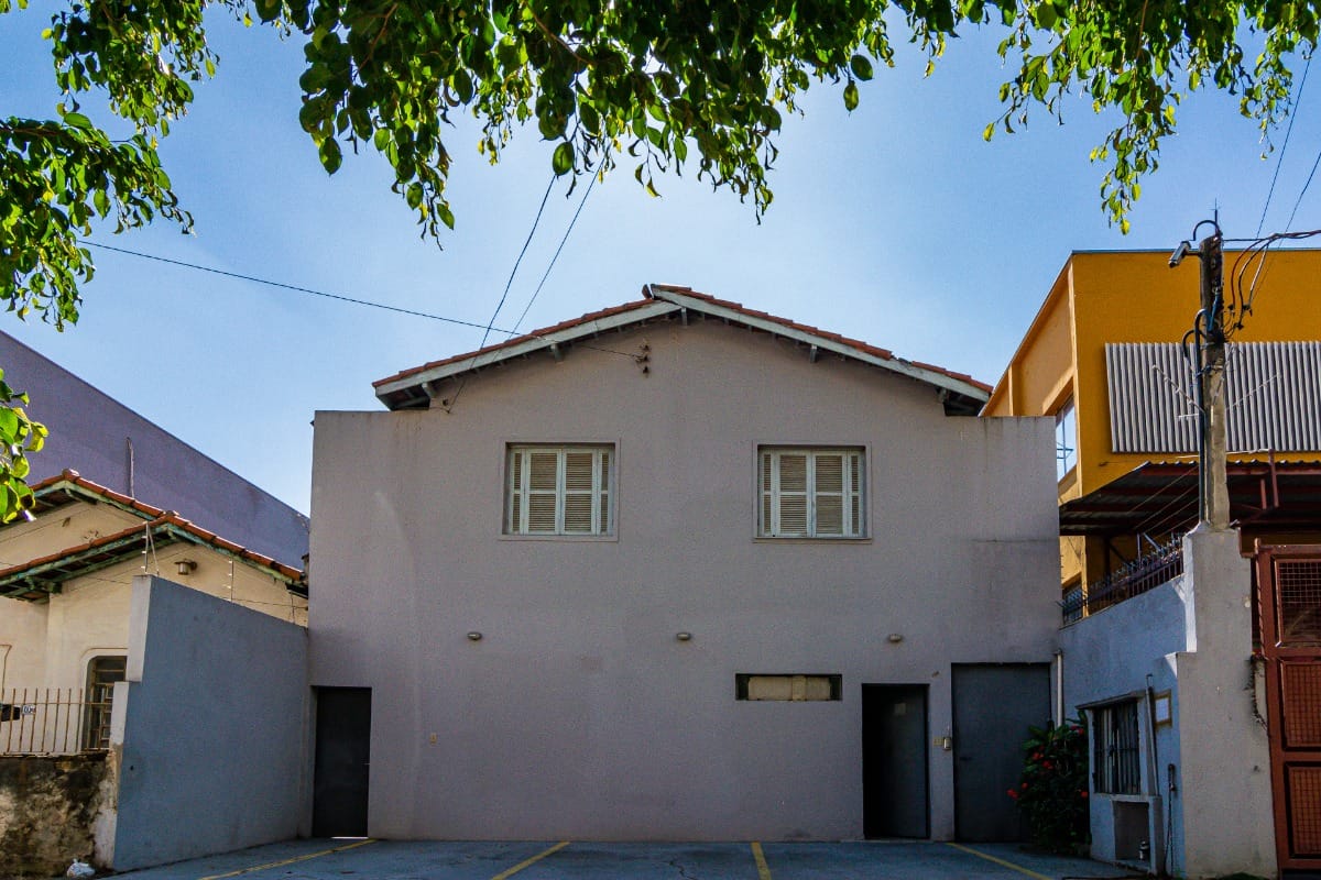 Galpão comercial para venda em Várzea de Baixo, 384m²