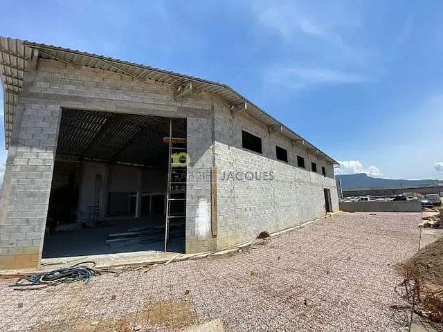 Galpão / Barracão com 789m², à venda ou para alugar, no bairro Brejarú em Palhoça