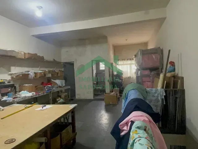 Galpão com 200m², à venda ou para alugar, no bairro Jardim Dona Sinhá em São Paulo