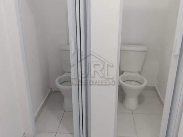 Galpão / Barracão com 151m², para alugar, no bairro Jardim Itapeva em Mauá