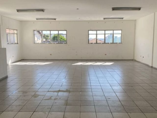 Foto do Galpão / Barracão - Galpão comercial para locação, de 500 m² com 8 vagas de garagem por R$ 18.000,00/mês - Vila Maracanã - São Paulo/SP | Leal Invest