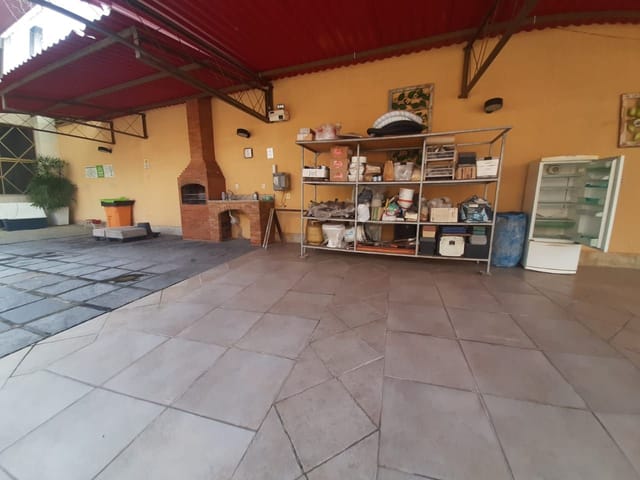 Galpão com 700m², à venda ou para alugar, no bairro Bento Ribeiro em Rio de Janeiro