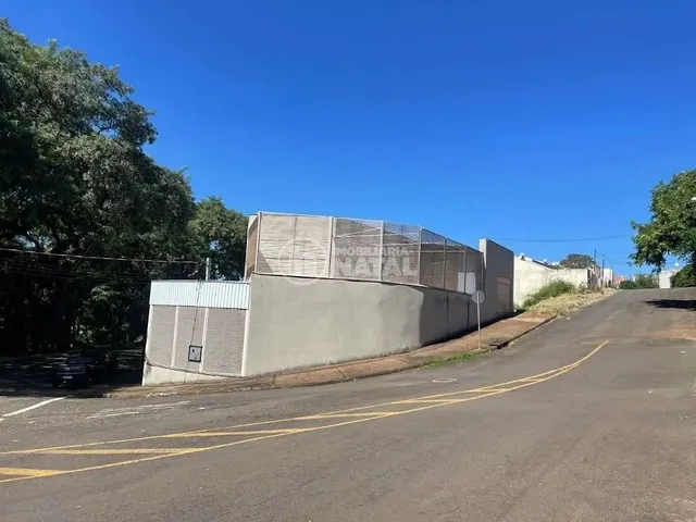 Galpão com 500m², para alugar, no bairro Portuguesa em Londrina