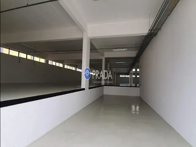 Galpão / Barracão com 4000m², para alugar, no bairro Alphaville Empresarial em Barueri
