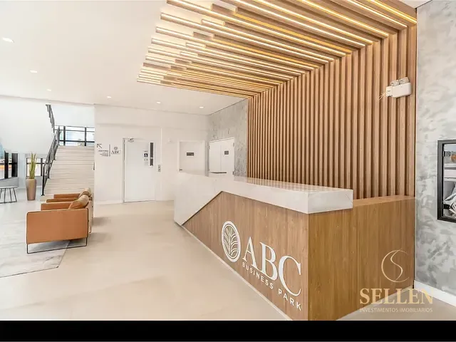 Galpão com 2086m², à venda, no bairro Perequê em Porto Belo
