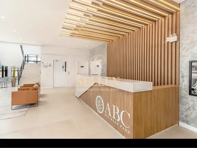 Galpão com 2086m², à venda, no bairro Perequê em Porto Belo