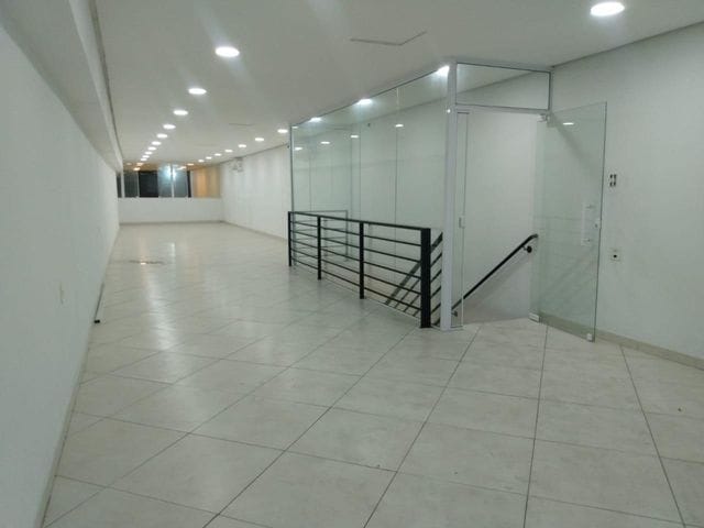 Foto do Conjunto comercial - Galpão para alugar, 350 m² por R$ 3.000,00/mês - Estiva - Taubaté/SP | Venter imoveis