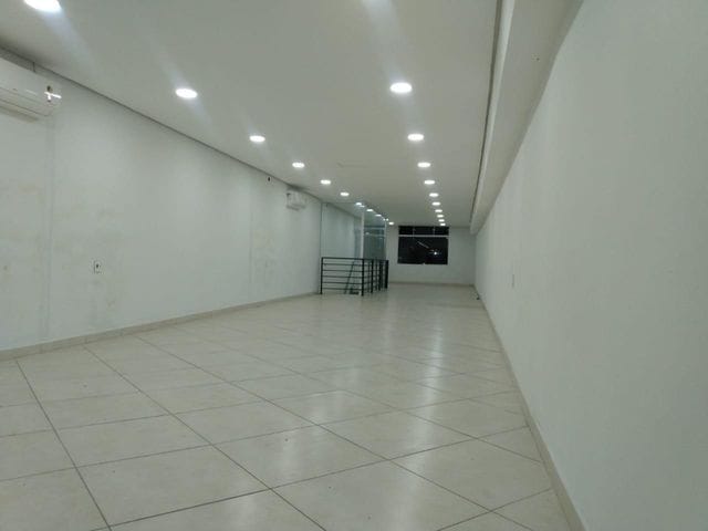 Foto do Conjunto comercial - Galpão para alugar, 350 m² por R$ 3.000,00/mês - Estiva - Taubaté/SP | Venter imoveis
