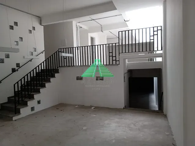 Galpão / Barracão com 189m², para alugar, no bairro Jardim São Paulo em São Paulo