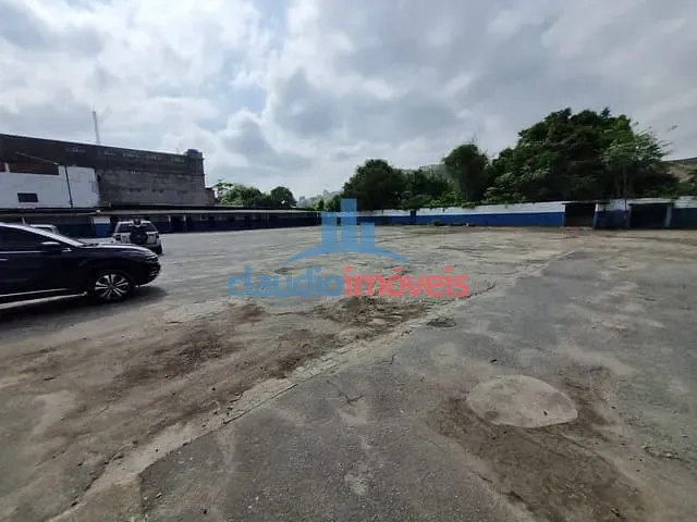 Galpão / Barracão com 2100m², para alugar, no bairro Ano Bom em Barra Mansa
