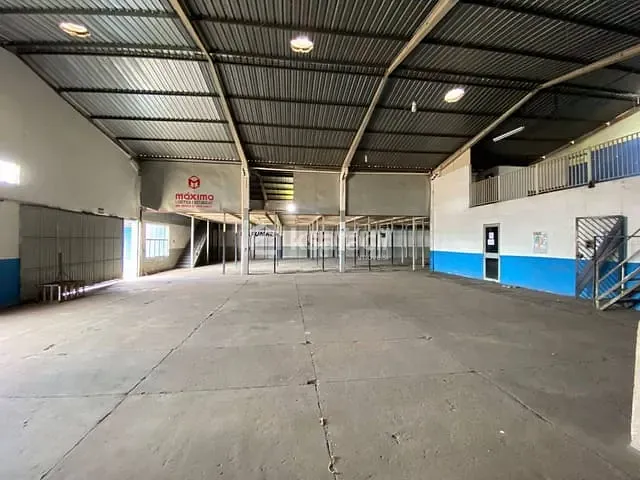 Galpão / Barracão com 1080m², para alugar, no bairro Vila Eliane em Campo Grande