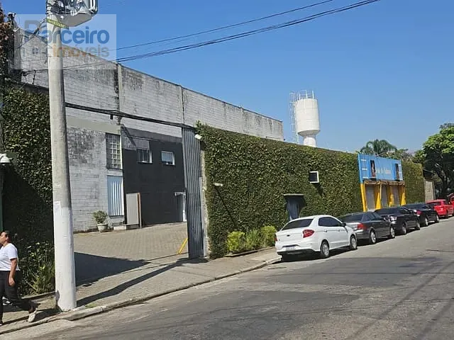 Galpão / Barracão à venda, no bairro Penha em São Paulo