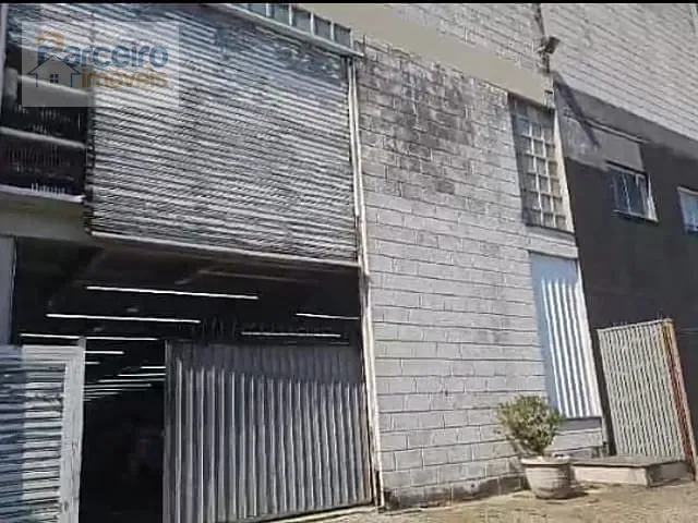 Galpão / Barracão à venda, no bairro Penha em São Paulo