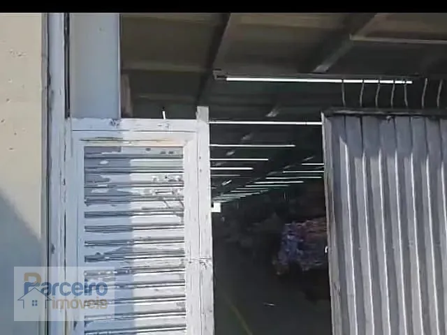 Galpão / Barracão à venda, no bairro Penha em São Paulo