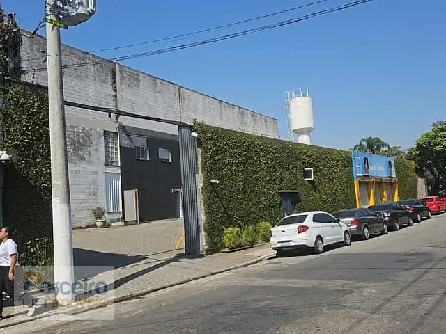 Galpão / Barracão à venda, no bairro Penha em São Paulo