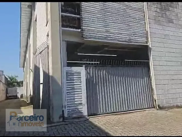 Galpão / Barracão à venda, no bairro Penha em São Paulo