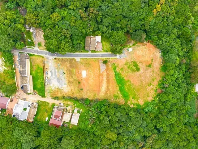 Galpão à venda, no bairro Butiatuvinha em Curitiba