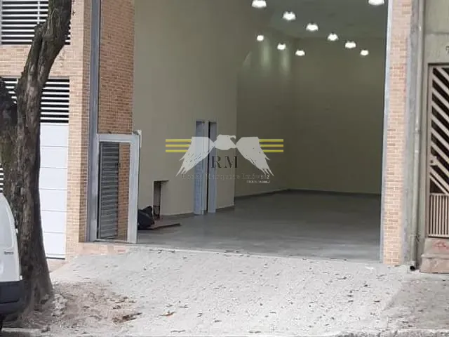 Galpão / Barracão com 140m², à venda, no bairro Vila Ivone em São Paulo
