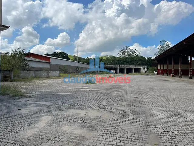 Galpão / Barracão para alugar, no bairro Saudade em Barra Mansa