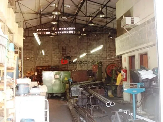 Galpão / Barracão com 300m², à venda, no bairro Santa Maria em São Caetano do Sul
