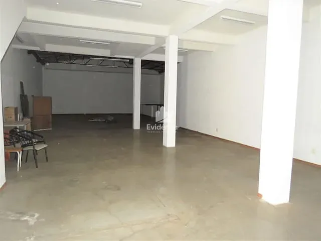 Loja com 647m² 3 quartos e 1 banheiro, à venda, no bairro Alpes em Londrina