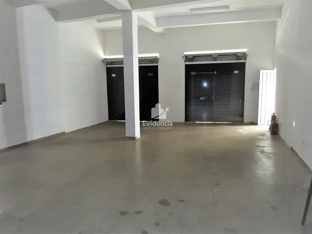 Loja com 647m² 3 quartos e 1 banheiro, à venda, no bairro Alpes em Londrina
