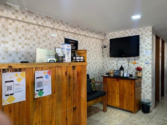 Galpão com 700m², para alugar, no bairro Marechal Hermes em Rio de Janeiro
