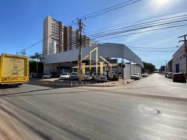 Galpão / Barracão com 900m², para alugar, no bairro Parque Ohara em Cuiabá