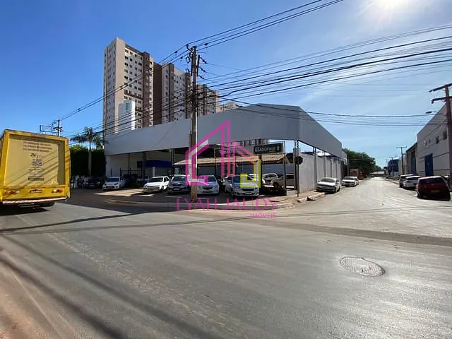 Galpão / Barracão com 900m², para alugar, no bairro Parque Ohara em Cuiabá