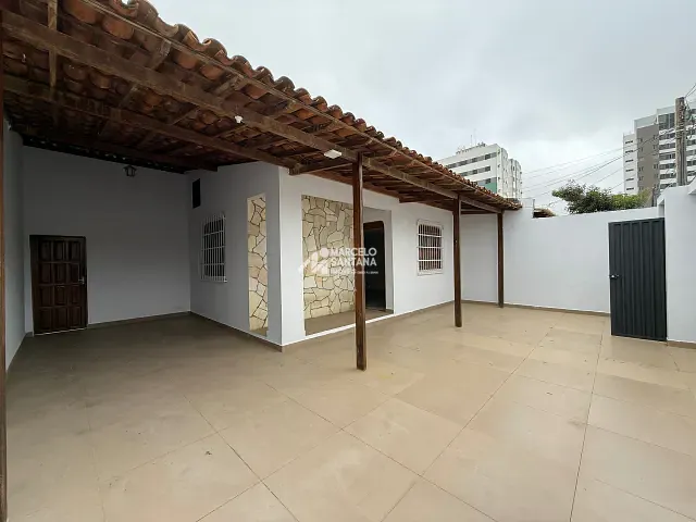 Casa 2 quartos e 1 banheiro, para alugar, no bairro Candeias em Vitória da Conquista