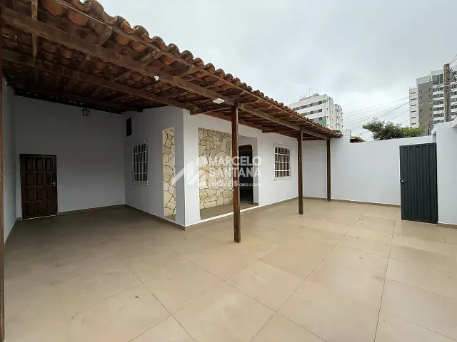 Casa 2 quartos e 1 banheiro, para alugar, no bairro Candeias em Vitória da Conquista