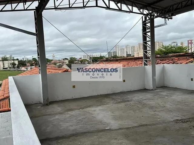Galpão com 250m², à venda, no bairro Jardim Satélite em São José Dos Campos