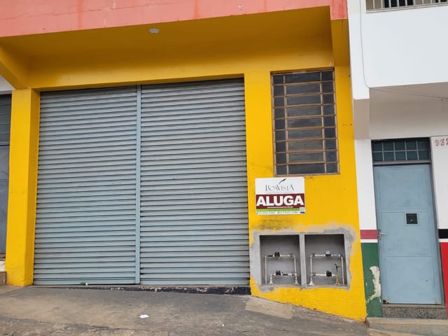 Foto do Galpão / Barracão - Salão comercial para locação| Centro | Piracaia, SP | Excelente Localização| Próximo aos Comércios | 100M² | Boa Vista Imóveis