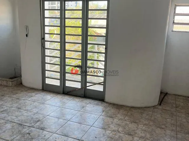 Galpão / Barracão com 420m², para alugar, no bairro Santo Antônio em São Caetano do Sul